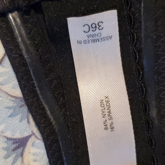 VICTORIAS SECRET BLACK STRAPLESS BRA 36C - Picture 6 of 10